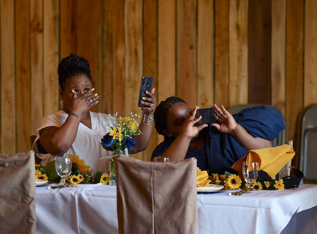 Tyus Monroe's mother Tori and sister Tylia record Tyus